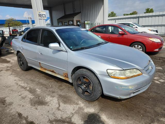 1HGCG55622A014483 - 2002 HONDA ACCORD EX SILVER photo 4