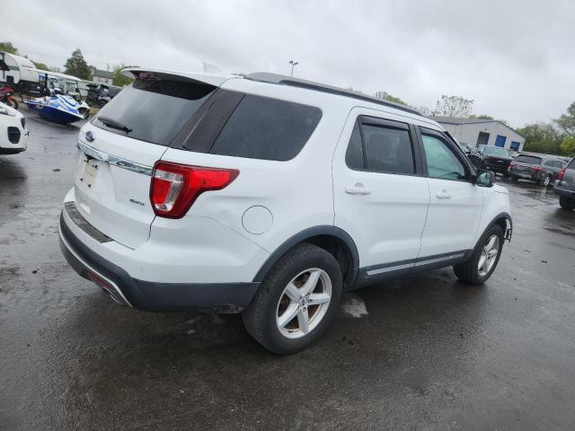 1FM5K8D85HGA96883 - 2017 FORD EXPLORER XLT WHITE photo 3