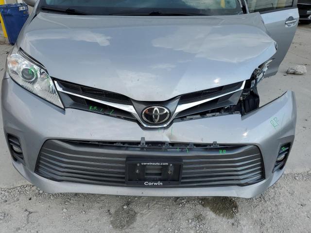 5TDYZ3DC2JS939132 - 2018 TOYOTA SIENNA XLE Күміс фото 12