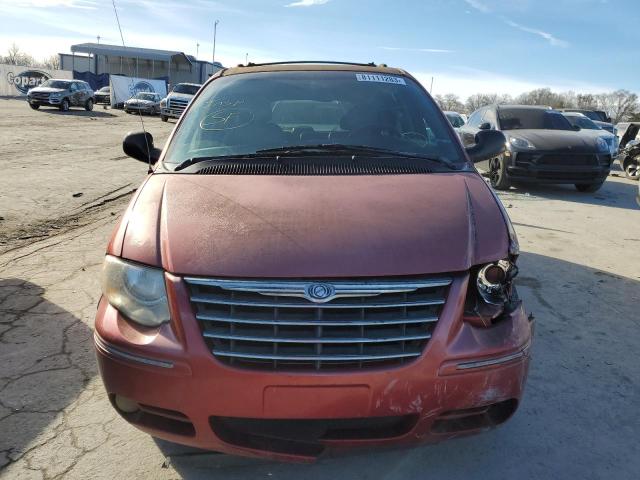 2C8GP54L75R126850 - 2005 CHRYSLER TOWN & COU TOURING BURGUNDY photo 5