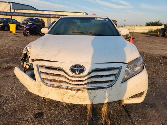 4T4BF3EK5BR209623 - 2011 TOYOTA CAMRY BASE Beyaz fotoğraf 5