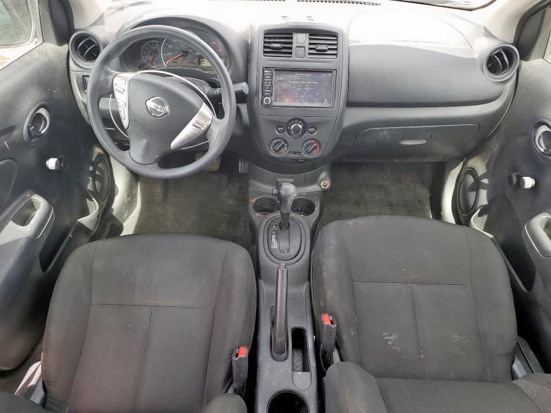3N1CN7AP8KL846033 - 2019 NISSAN VERSA S Boz foto 8
