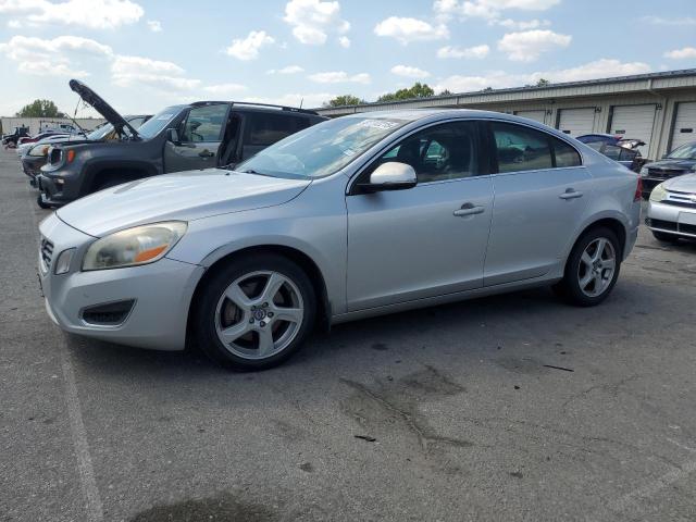 2012 VOLVO S60 T5, 