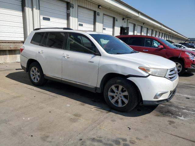 5TDBK3EH9CS134123 - 2012 TOYOTA HIGHLANDER BASE WHITE photo 4