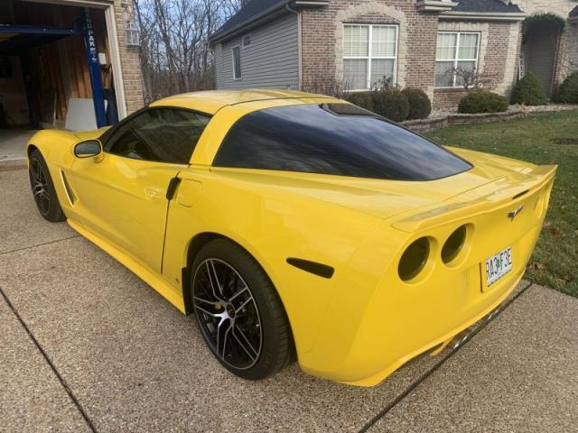 1G1YY26U675115841 - 2007 CHEVROLET CORVETTE YELLOW photo 3