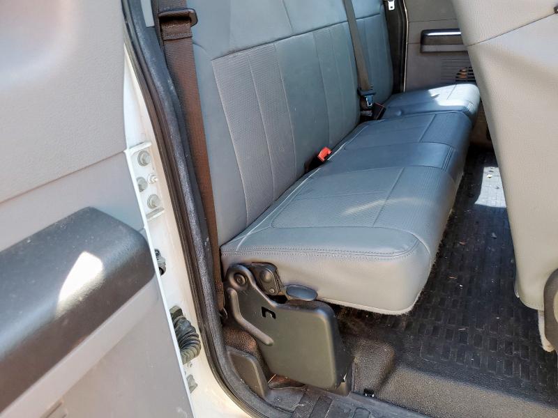 1FD7X2A62FEC55913 - 2015 FORD F250 SUPER DUTY თეთრი ფოტო 6