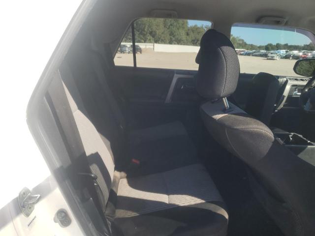 JTEBU5JR7E5190585 - 2014 TOYOTA 4RUNNER SR5 WHITE photo 10