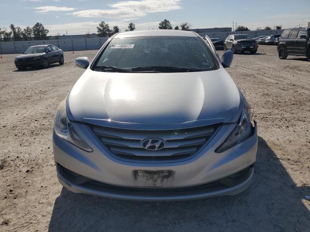 5NPEB4AC2EH903163 - 2014 HYUNDAI SONATA GLS SILVER photo 5