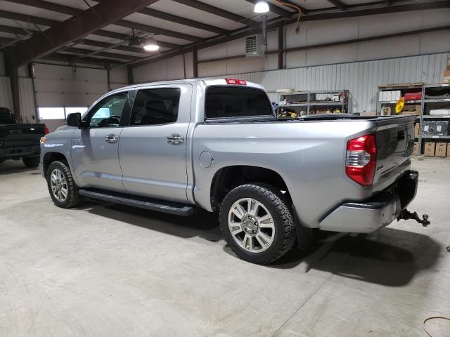 5TFAY5F10EX338099 - 2014 TOYOTA TUNDRA CREWMAX PLATINUM Silber Foto 2