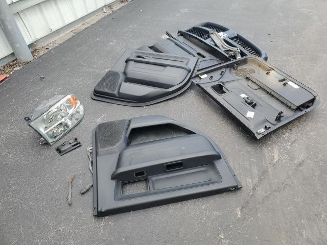 3C6UR5CL8JG149898 - 2018 RAM 2500 ST Ақ фото 12