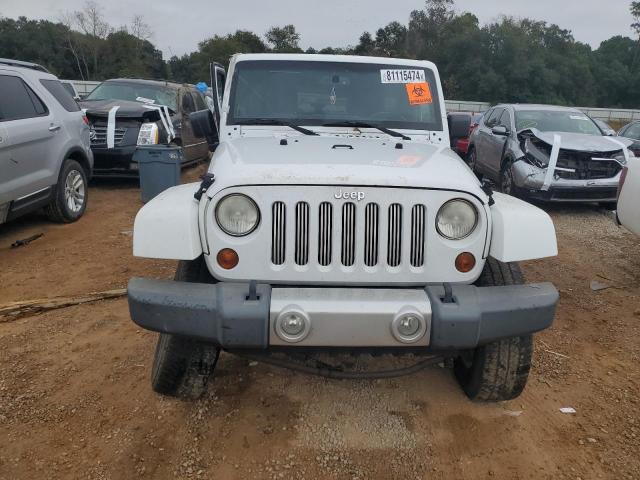 1C4BJWEG3DL526691 - 2013 JEEP WRANGLER U SAHARA WHITE photo 5