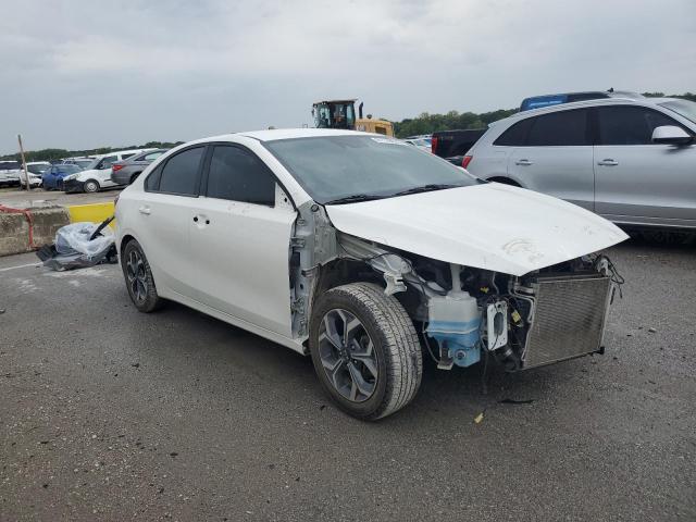 3KPF24AD5LE155572 - 2020 KIA FORTE FE WHITE photo 4