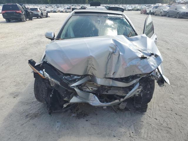 4T1FZ1AK2LU038862 - 2020 TOYOTA CAMRY XLE Plata foto 5