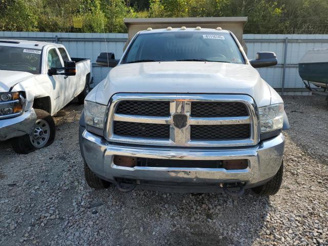 3C7WRNAL8FG588923 - 2015 RAM 5500 Beyaz fotoğraf 5