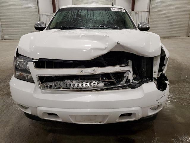 1GNSKCE0XDR301476 - 2013 CHEVROLET TAHOE K1500 LTZ WHITE photo 5