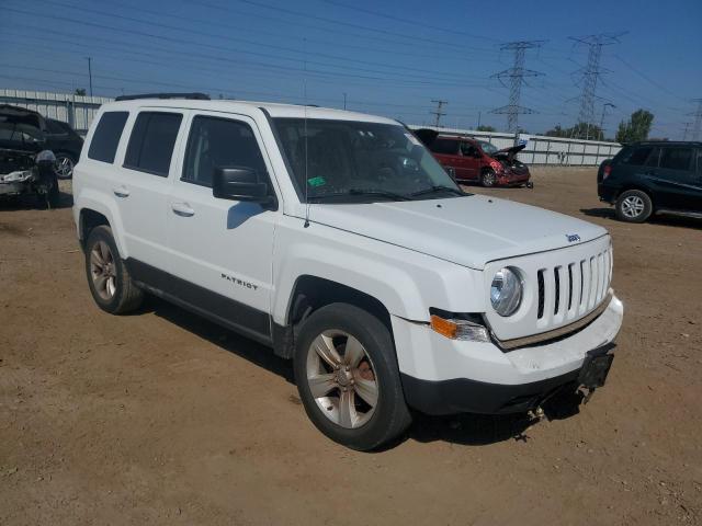 1C4NJRBB0ED689561 - 2014 JEEP PATRIOT SPORT WHITE photo 4