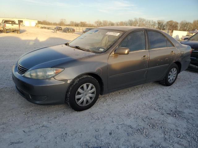 4T1BE32K25U942511 - 2005 TOYOTA CAMRY LE GRAY photo 1