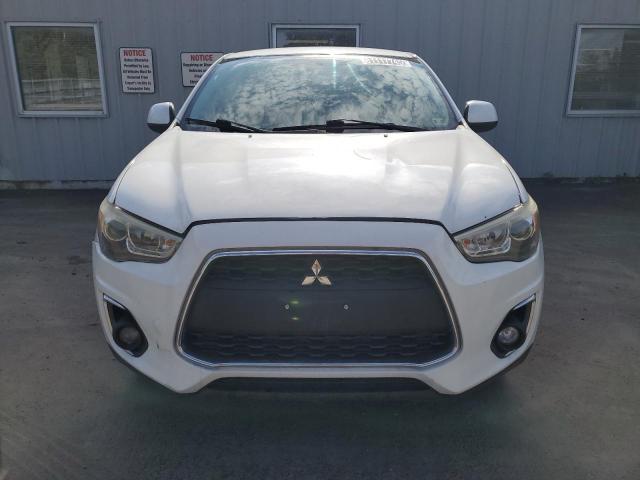 4A4AP3AW7FE060155 - 2015 MITSUBISHI OUTLANDER ES თეთრი ფოტო 5