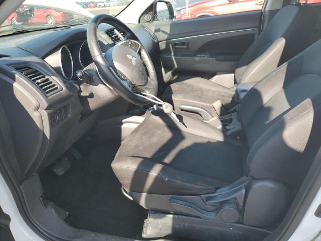 4A4AP3AW7FE060155 - 2015 MITSUBISHI OUTLANDER ES თეთრი ფოტო 7