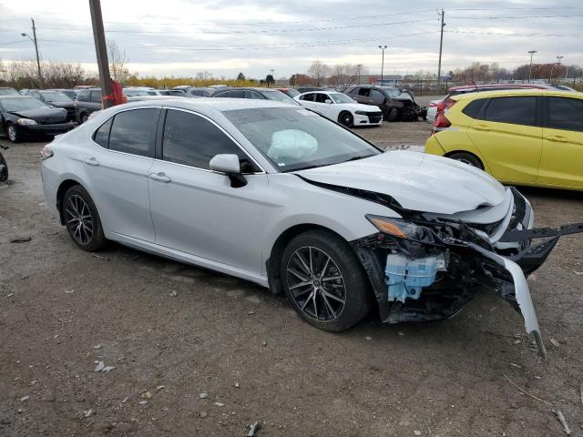 4T1G11AK0PU121322 - 2023 TOYOTA CAMRY SE NIGHT SHADE WHITE photo 4