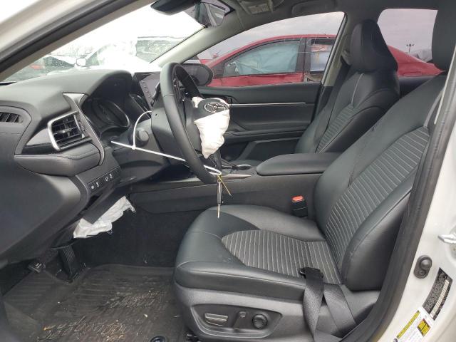 4T1G11AK0PU121322 - 2023 TOYOTA CAMRY SE NIGHT SHADE WHITE photo 7