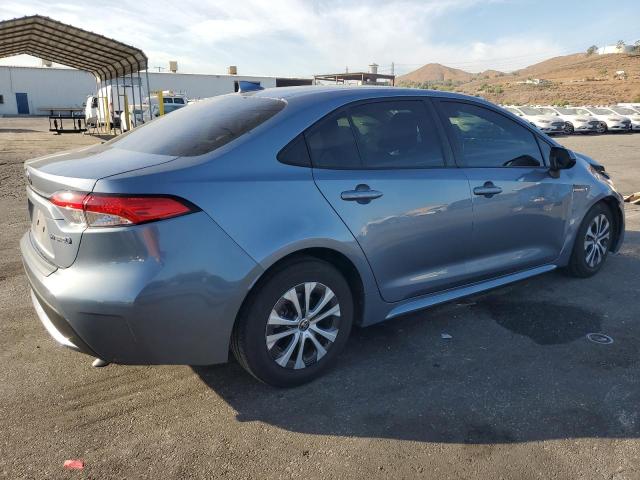 JTDEBRBE5LJ021275 - 2020 TOYOTA COROLLA LE GRAY photo 3