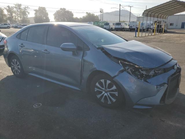 JTDEBRBE5LJ021275 - 2020 TOYOTA COROLLA LE GRAY photo 4