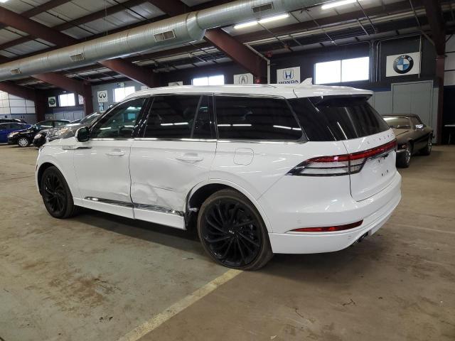 5LM5J7XC3MGL00178 - 2021 LINCOLN AVIATOR RESERVE WHITE photo 2