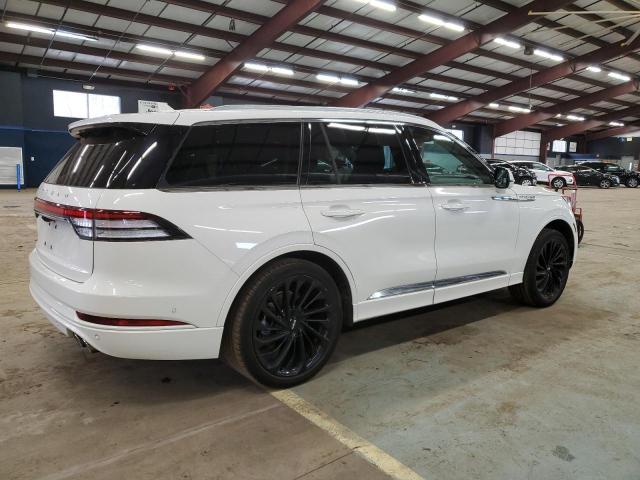 5LM5J7XC3MGL00178 - 2021 LINCOLN AVIATOR RESERVE WHITE photo 3