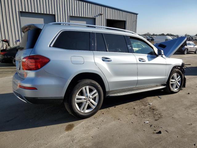 4JGDF6EE3FA564134 - 2015 MERCEDES-BENZ GL 450 4MATIC SILVER photo 3