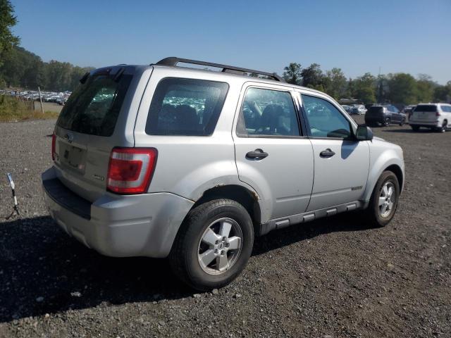 1FMCU92Z38KA13404 - 2008 FORD ESCAPE XLS SILVER photo 3