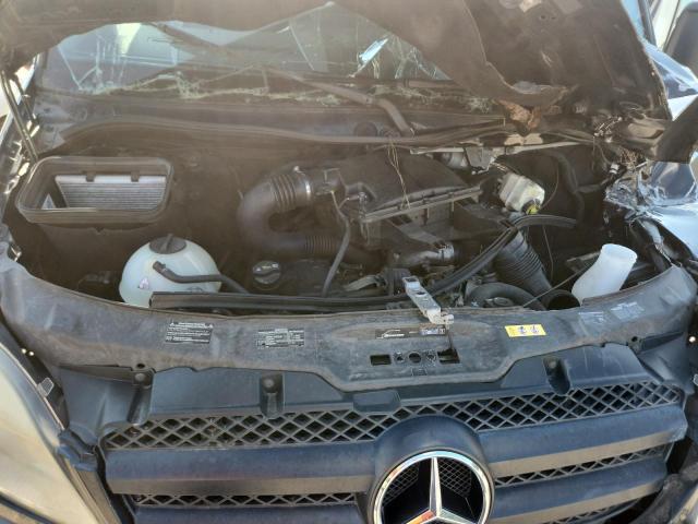 WD3PE8CC1B5601146 - 2011 MERCEDES-BENZ SPRINTER 2500 BLACK photo 11