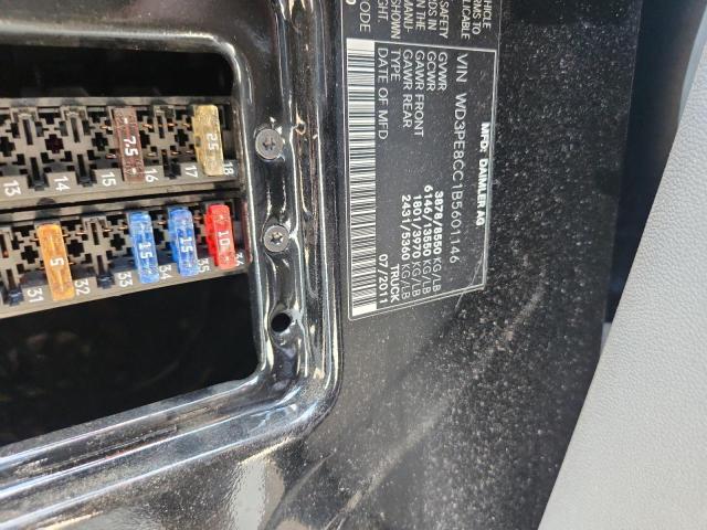 WD3PE8CC1B5601146 - 2011 MERCEDES-BENZ SPRINTER 2500 BLACK photo 12