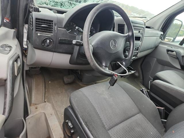 WD3PE8CC1B5601146 - 2011 MERCEDES-BENZ SPRINTER 2500 BLACK photo 8
