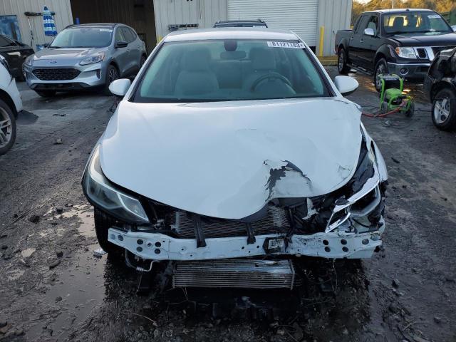 1G1BE5SM8H7102617 - 2017 CHEVROLET CRUZE LT WHITE photo 5