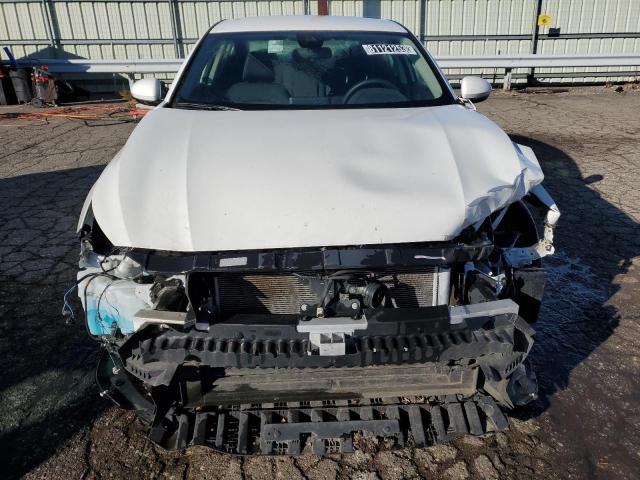 1N4BL4BV7NN398159 - 2022 NISSAN ALTIMA S WHITE photo 5