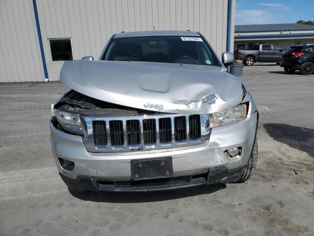 1C4RJFAG5DC572575 - 2013 JEEP GRAND CHEROKEE LAREDO GRAY photo 5