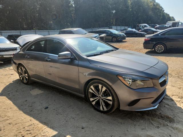 WDDSJ4EB8JN525096 - 2018 MERCEDES-BENZ CLA 250 GRAY photo 4