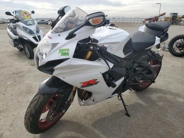 JS1GR7MA2H2101308 - 2017 SUZUKI GSX-R750 WHITE photo 2