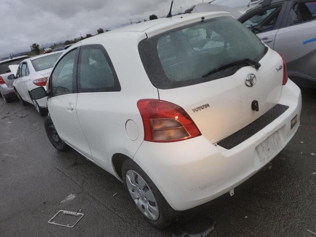 JTDJT923685218112 - 2008 TOYOTA YARIS WHITE photo 2