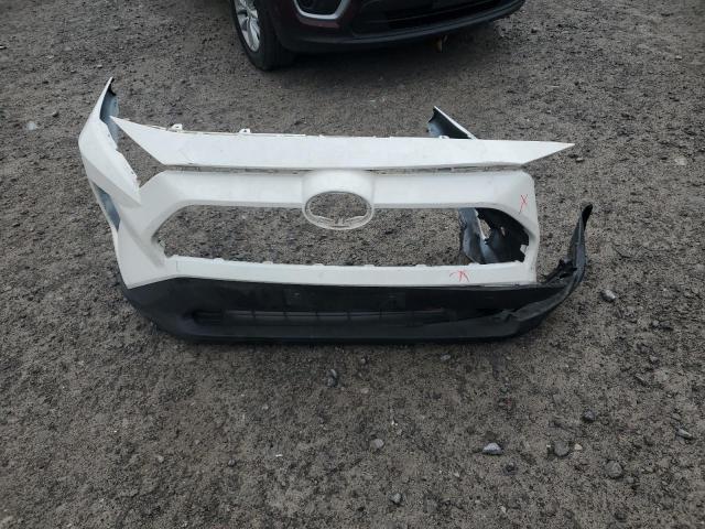 2T3F1RFV1LC077606 - 2020 TOYOTA RAV4 LE WHITE photo 13