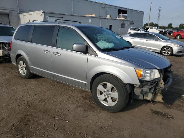 2C4RDGCG6JR283590 - 2018 DODGE GRAND CARAVAN SXT Күміс фото 4