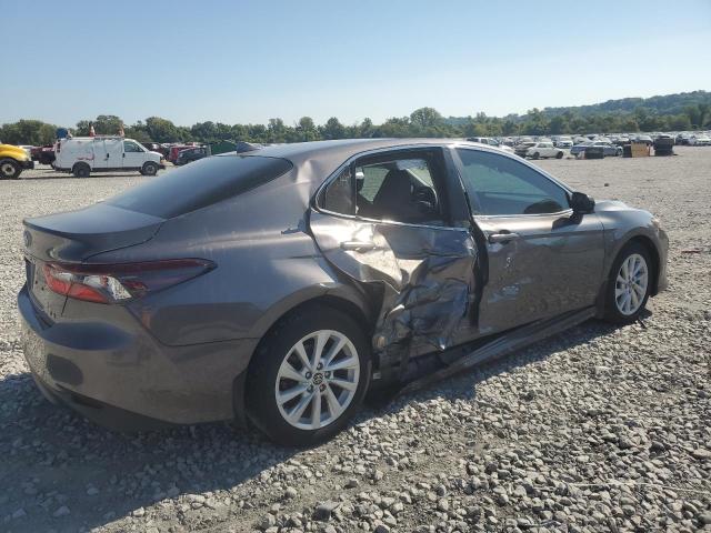 4T1C11AK6NU027327 - 2022 TOYOTA CAMRY LE GRAY photo 3
