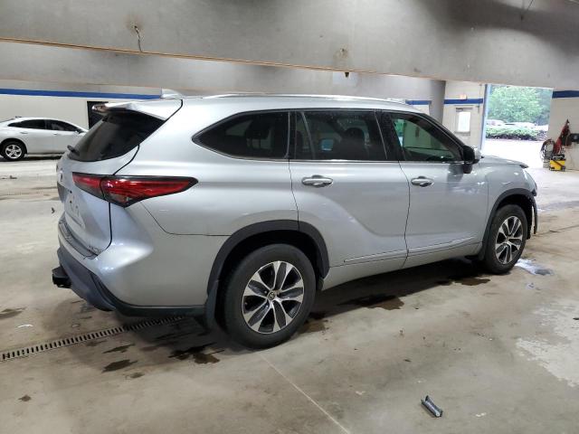 5TDHZRBH8LS506743 - 2020 TOYOTA HIGHLANDER XLE ვერცხლისფერი ფოტო 3
