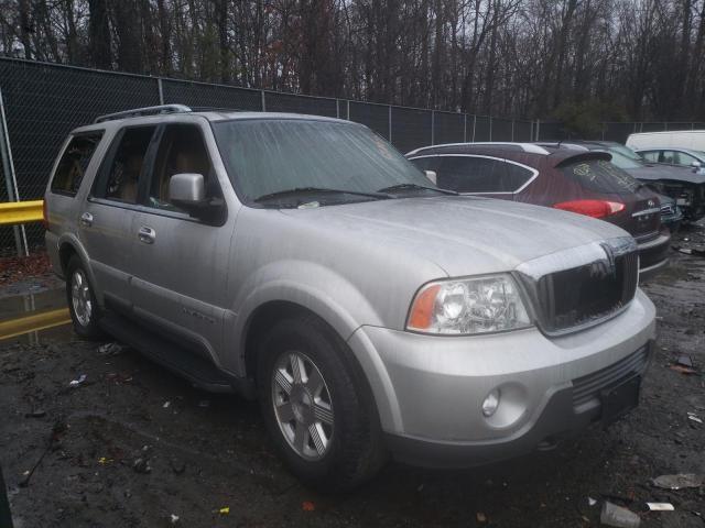 5LMFU28R24LJ27763 - 2004 LINCOLN NAVIGATOR ვერცხლისფერი ფოტო 4