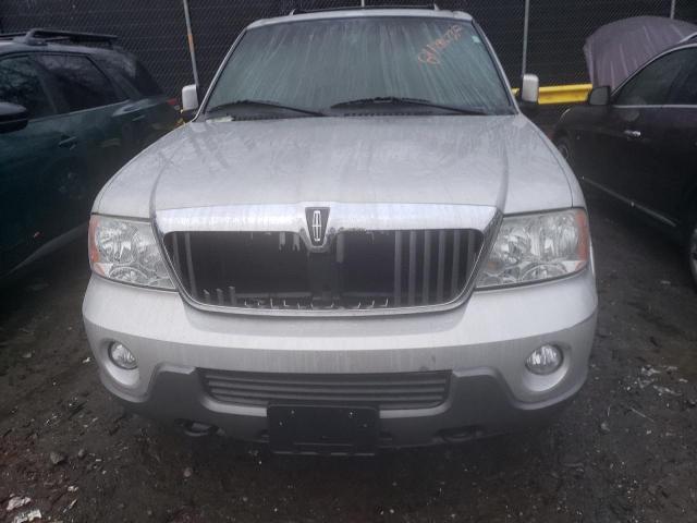 5LMFU28R24LJ27763 - 2004 LINCOLN NAVIGATOR ვერცხლისფერი ფოტო 5