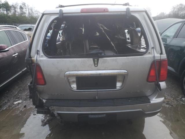 5LMFU28R24LJ27763 - 2004 LINCOLN NAVIGATOR ვერცხლისფერი ფოტო 6