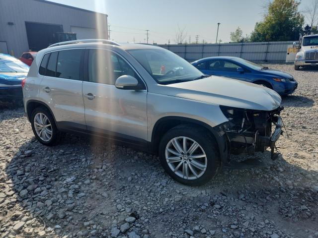 WVGBV7AX8BW528198 - 2011 VOLKSWAGEN TIGUAN S SILVER photo 4