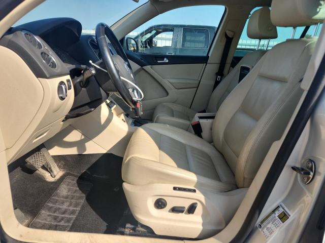 WVGBV7AX8BW528198 - 2011 VOLKSWAGEN TIGUAN S SILVER photo 7
