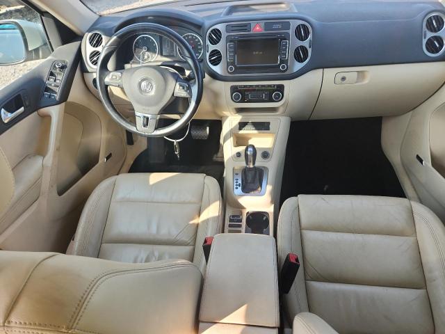 WVGBV7AX8BW528198 - 2011 VOLKSWAGEN TIGUAN S SILVER photo 8